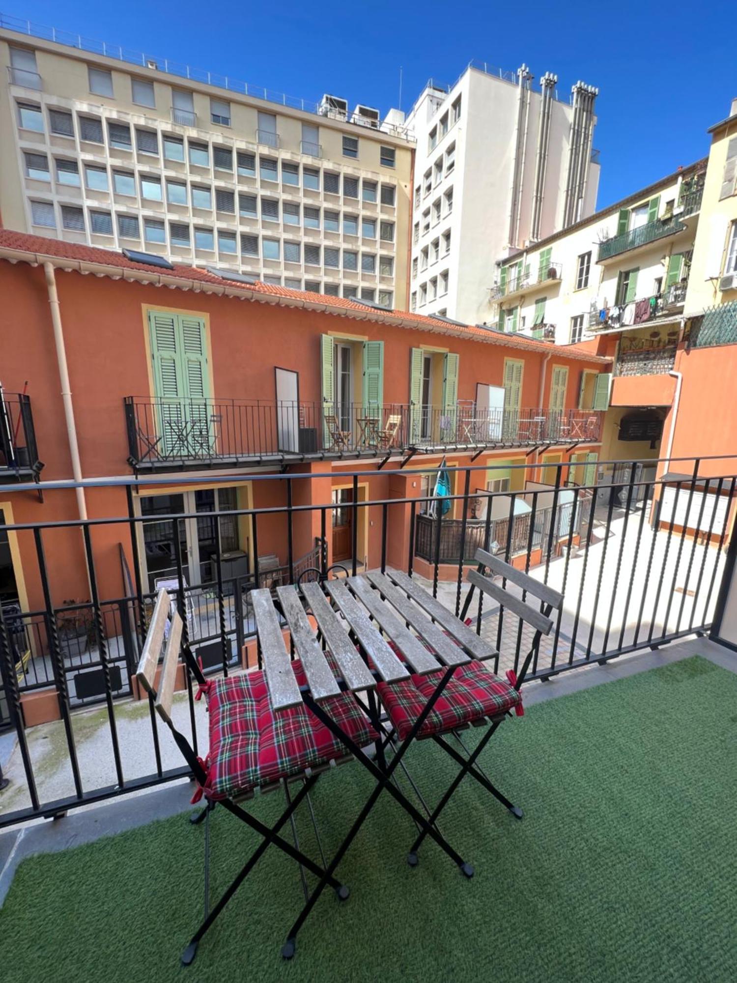 La Cour Du Centre Nice Verde المظهر الخارجي الصورة